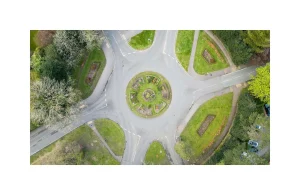 Timothy Simmons, Remnants of the Anthropocene - Garden City Roundabout Study - editioned still 00-01-52-21 - PREVIEW web